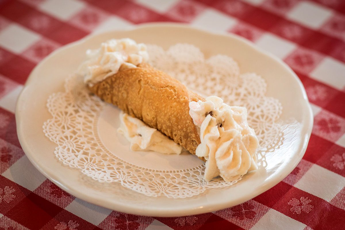 cannoli plated cannoli